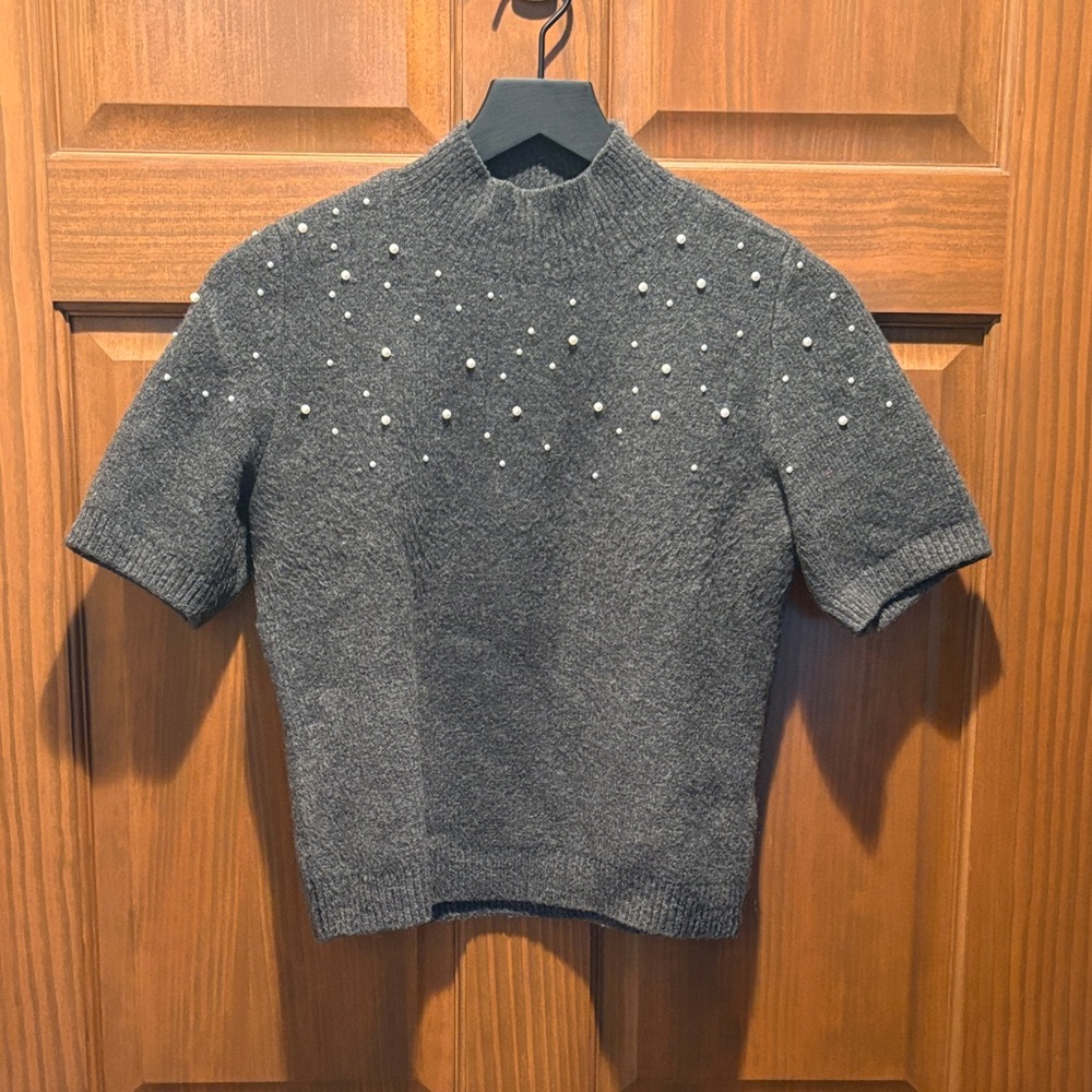 Gray Short Sleeve Sweater with Pearl Accents